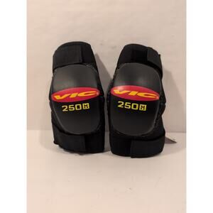 VIC 250 Hockey Elbow Pads - Size SR Medium - New Old Stock - Vintage Elbow Pads
